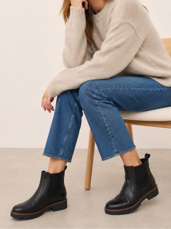 Caslon Shoes - Caslon Miller Black Water Resistant Chelsea Boot, Pebbled Leather, Lug Sole, 8M